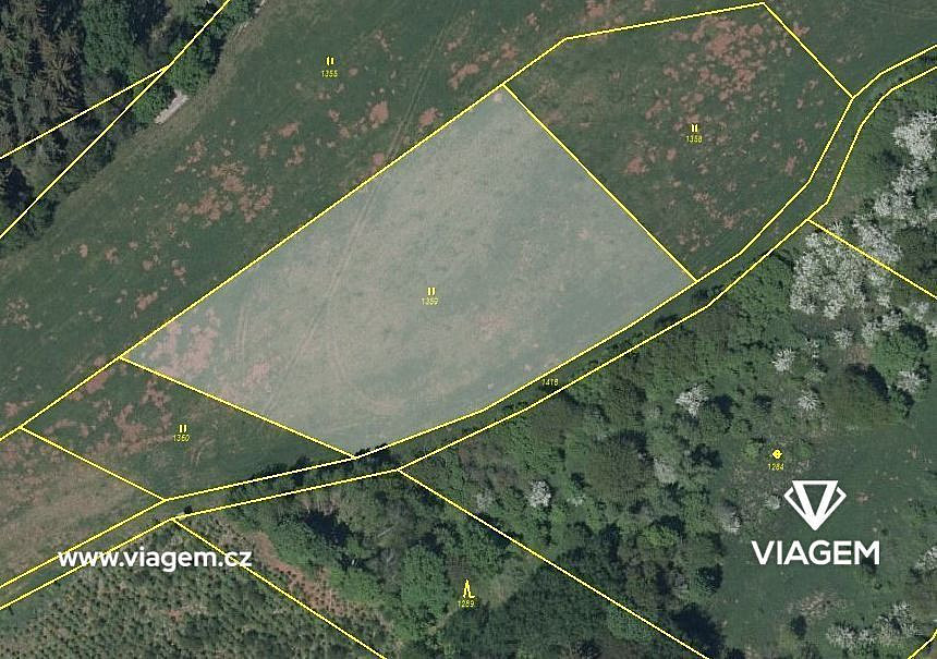 Prodej pole 2 094 m²