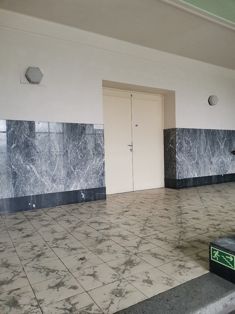 Pronájem kanceláře 68 m² – fotografie 3