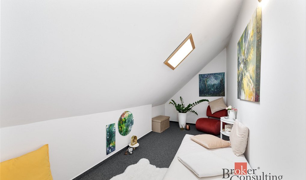 Prodej obchodních prostor 1 000 m², Hostivice – náhled fotky 16