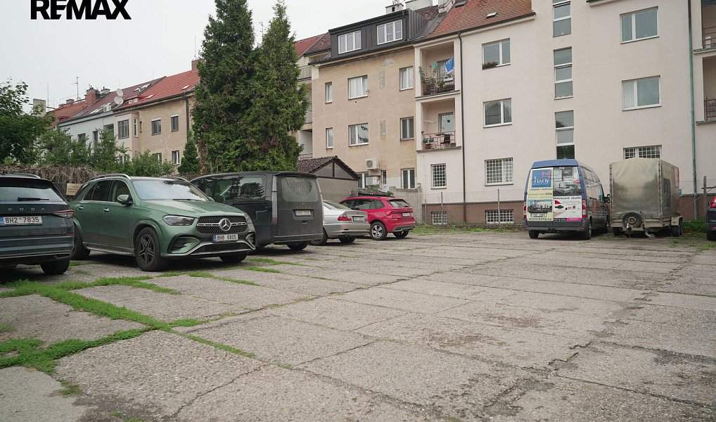 Pronájem obchodních prostor 866 m², Hradec Králové – náhled fotky 30