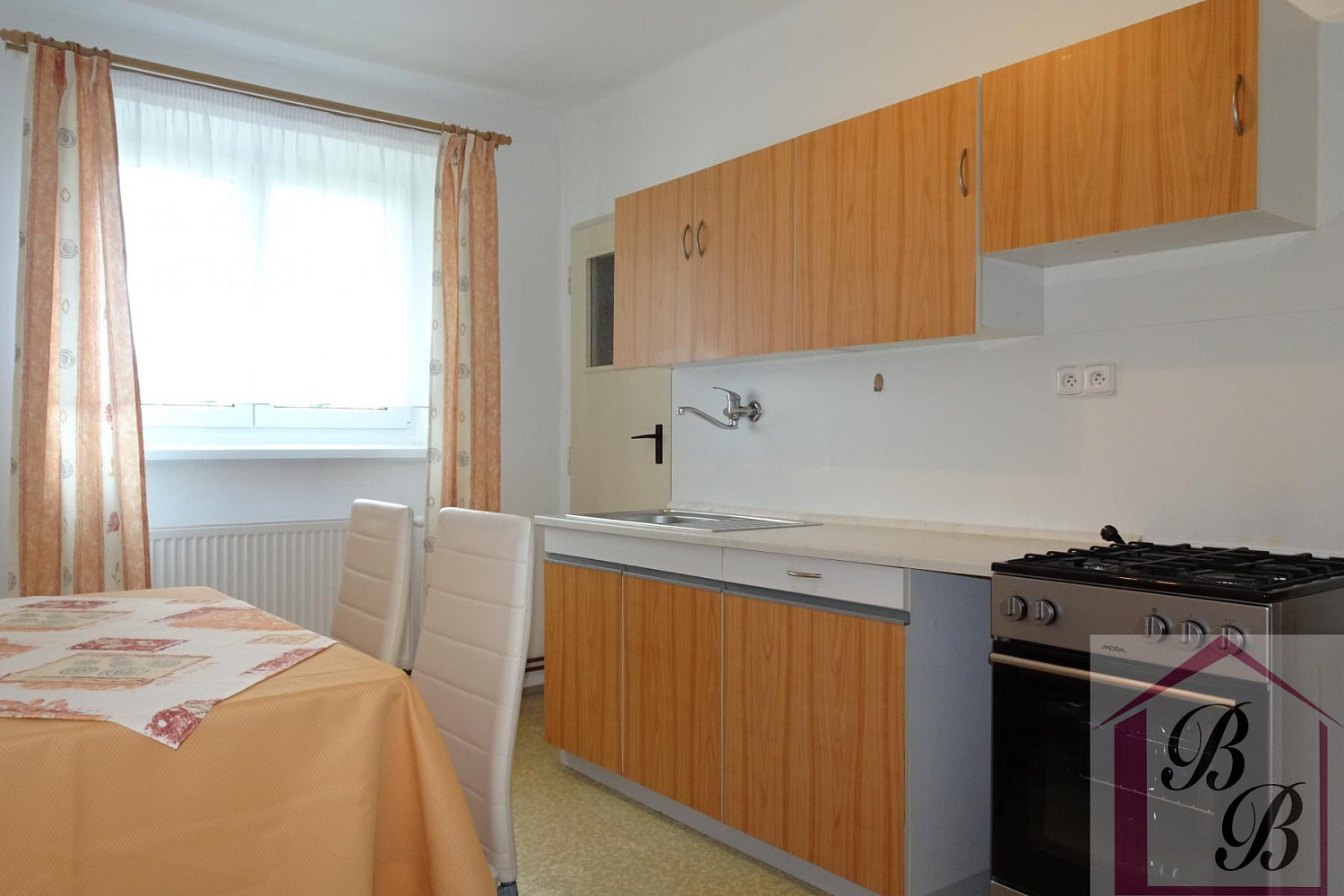 Pronájem bytu 2+1 50 m² — photo 2