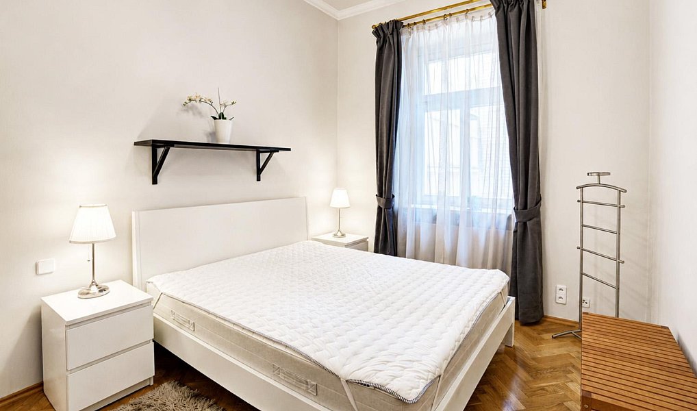 Pronájem bytu 3+1 108 m², Praha – náhled fotky 4