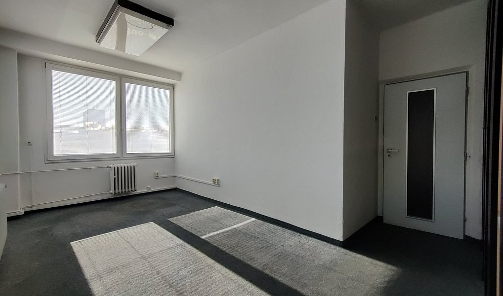 Pronájem kanceláře 34 m², Praha – náhled fotky 2