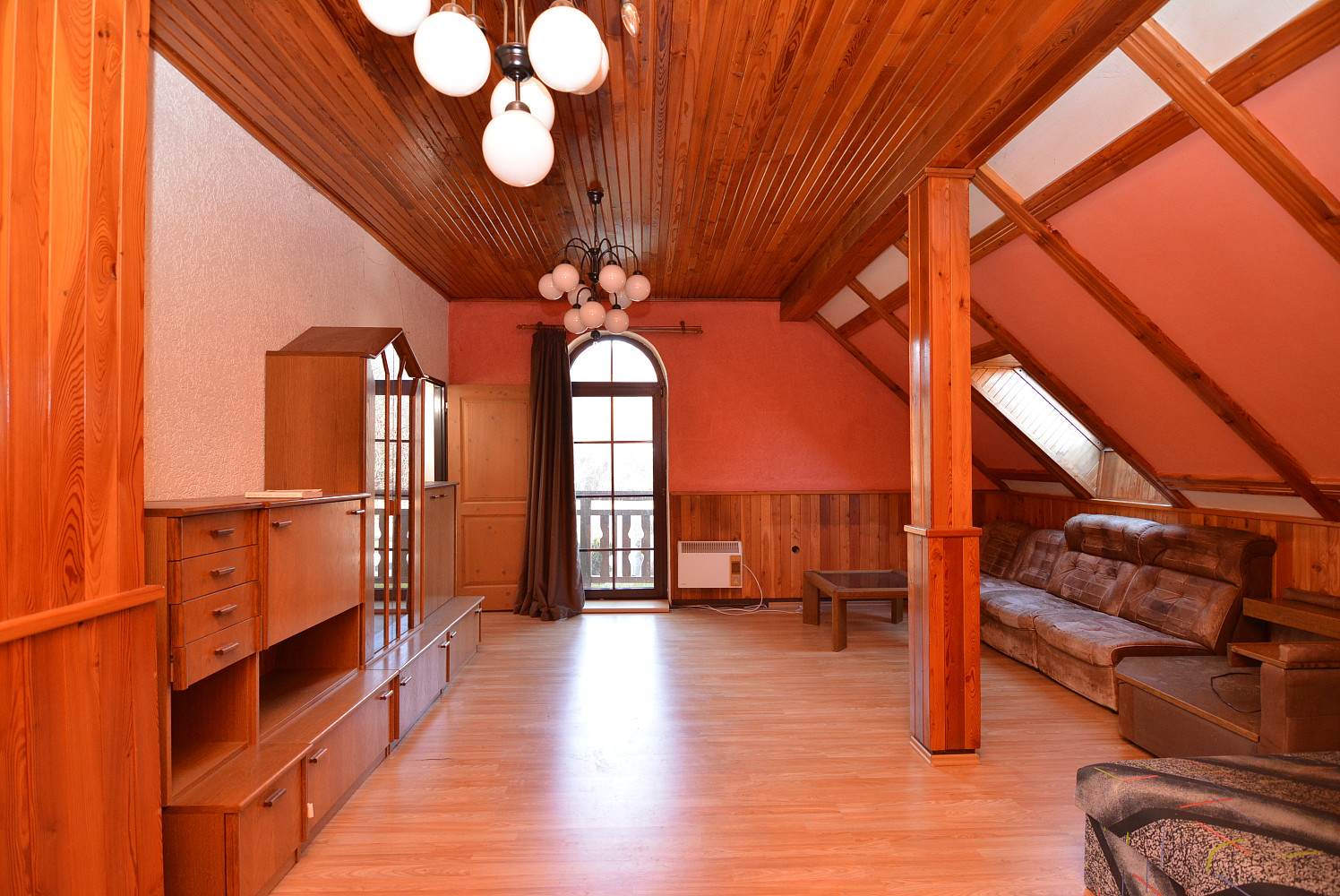 Obchodní prostory s bydlením UP 510 m², pozemky 7.547 m² – pohled 3