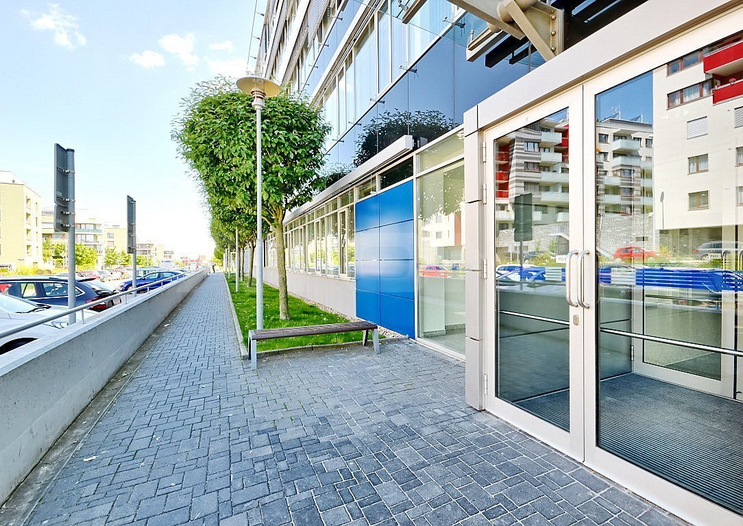 Pronájem kancelářských prostor o výměře 393 m² v objektu Technopark, ul. Pekařská (Praha 5) – pohled 2