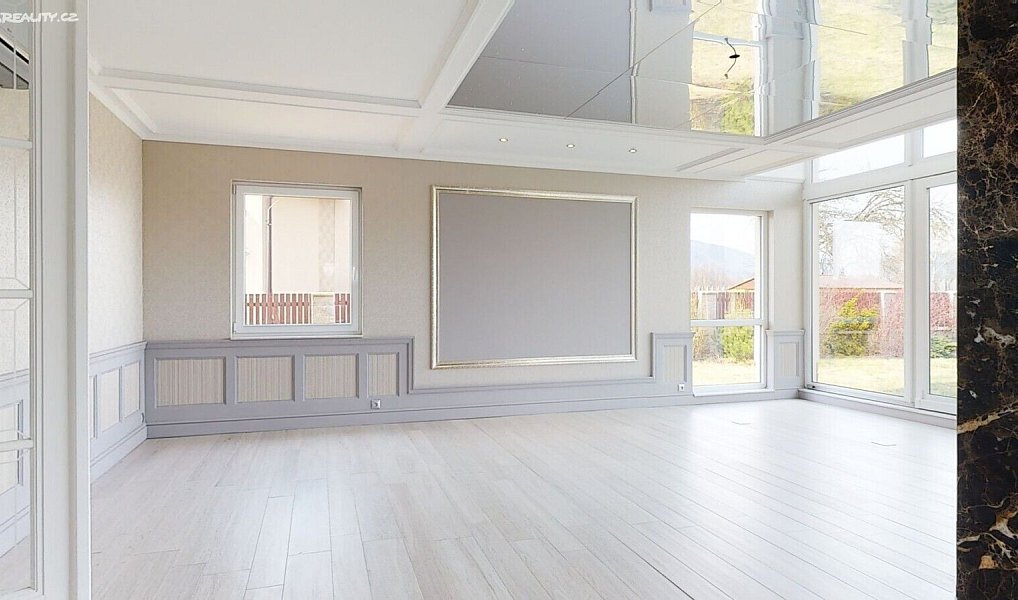 Prodej domu 229 m² s pozemkem 1 110 m², Hroznětín – náhled fotky 10