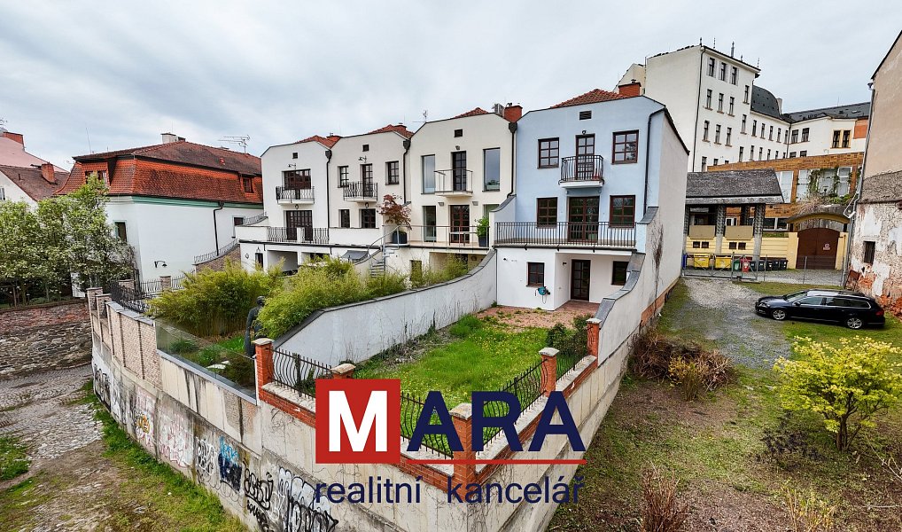 Prodej domu 332 m² s pozemkem 202 m², Olomouc – náhled fotky 2