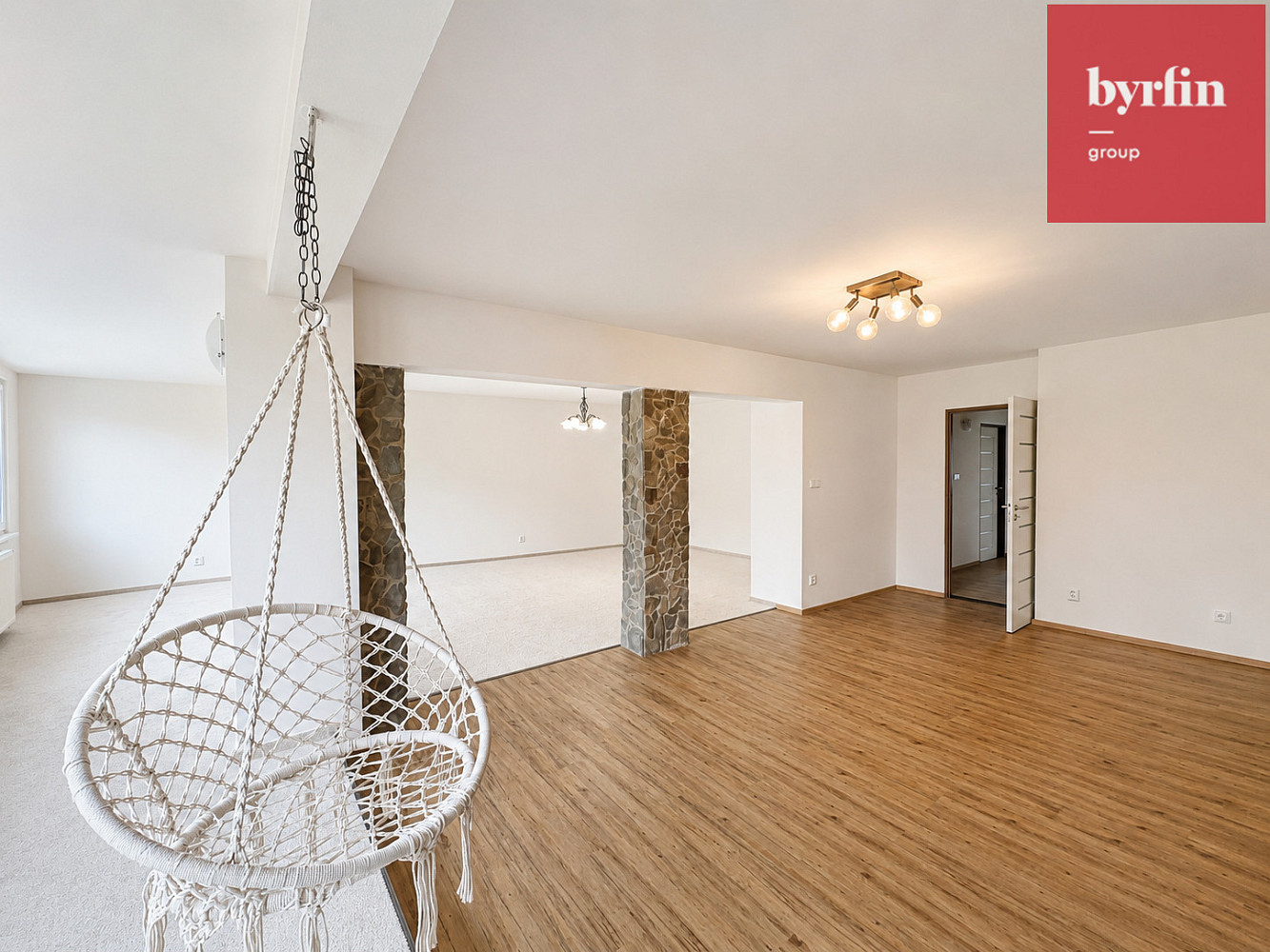 Pronájem bytu 3+1 112 m² — photo 3