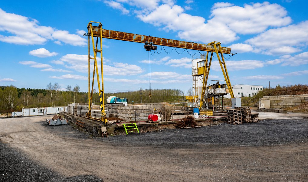 Prodej výrobních prostor 8 490 m², Rynholec – náhled fotky 11