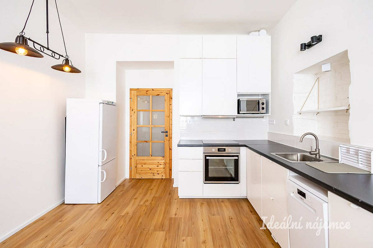 Pronájem bytu 3+kk 62 m²