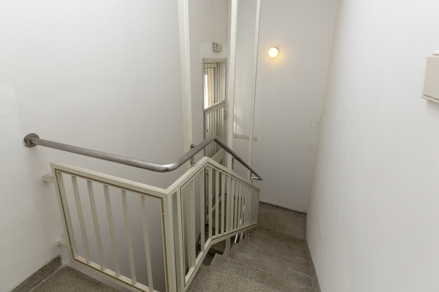 Pronájem obchodních prostor 119 m² - Widok 2