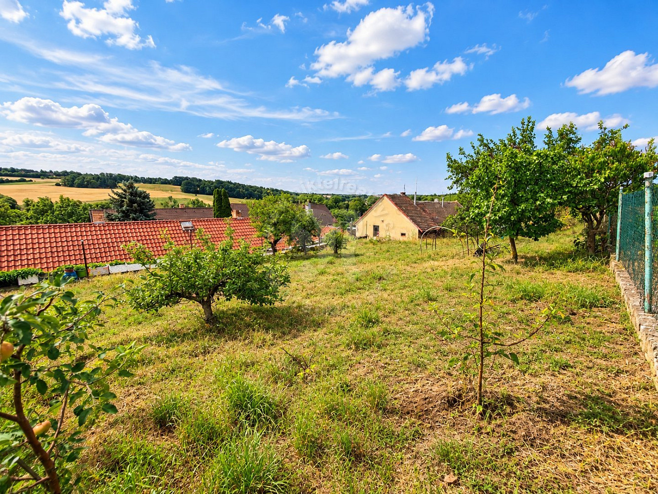 Prodej domu 327 m² s pozemkem 1 179 m² – fotografie 2