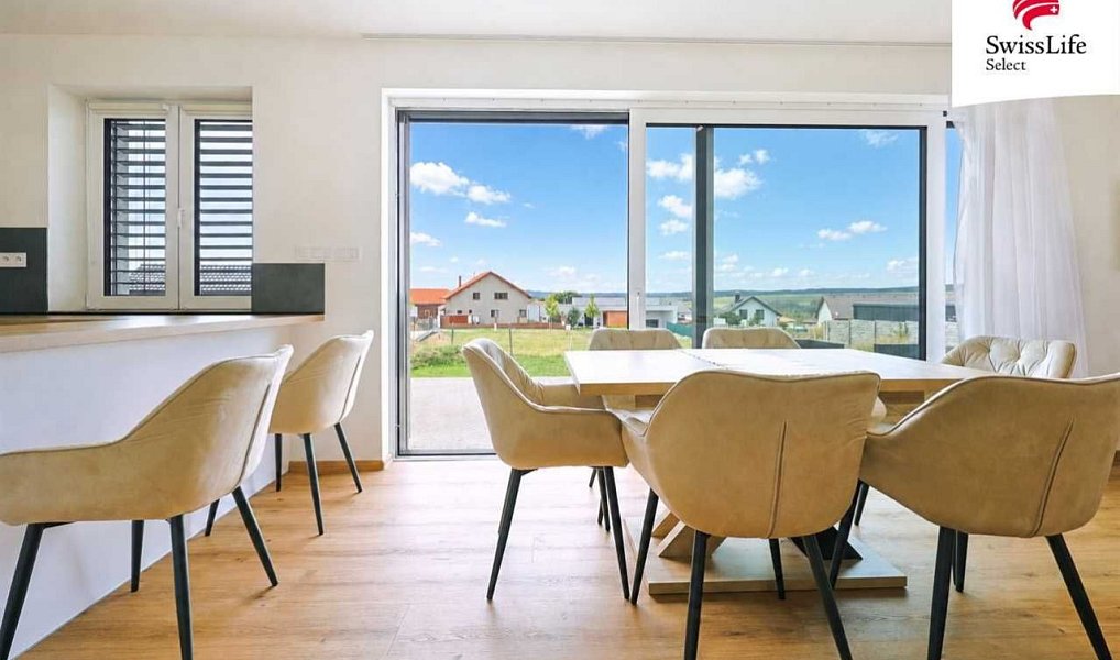 Prodej domu 153 m² s pozemkem 1 060 m², Hradec – náhled fotky 7