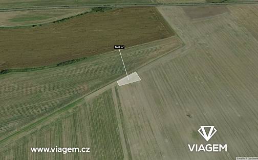 Prodej pole 720 m², Straky, okres Nymburk