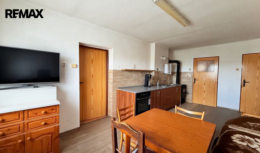 Prodej domu 180 m² s pozemkem 780 m², Kozlov – náhled fotky 2