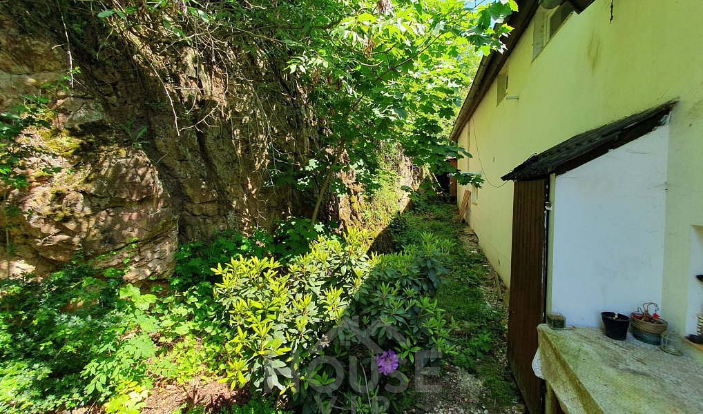 Prodej domu 206 m² s pozemkem 420 m², Sluštice – náhled fotky 22