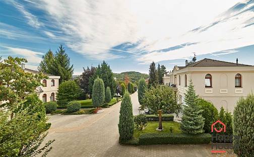 Pronájem domu 243 m² s pozemkem 510 m², Nebušická, Praha 6 - Nebušice, okres Praha