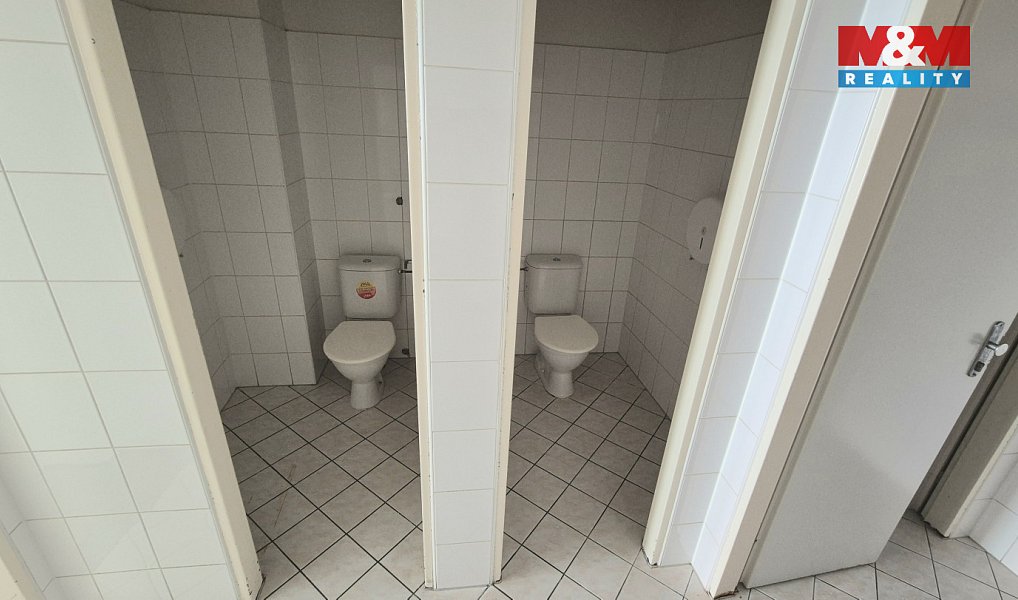 Pronájem obchodních prostor 121 m², Kladno – náhled fotky 11