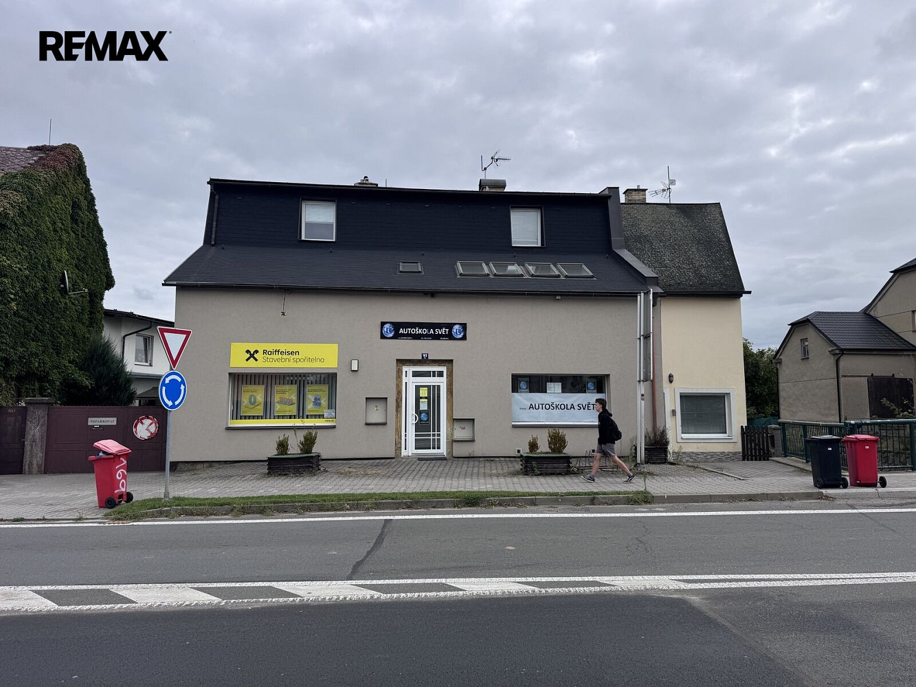 Pronájem kanceláře 35 m² – fotografie 2