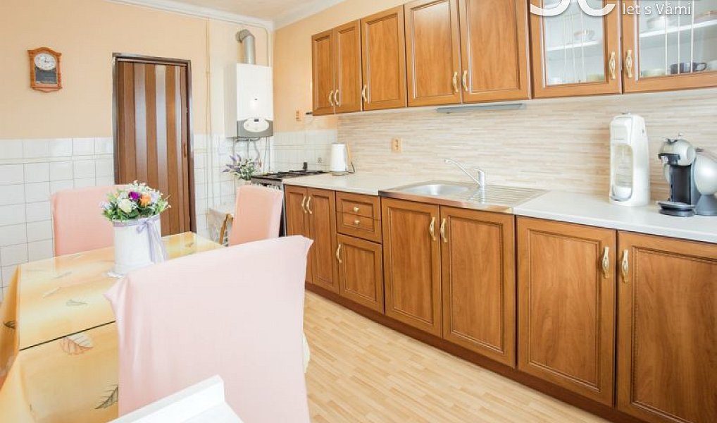 Prodej domu 180 m² s pozemkem 1 822 m², Tvrdonice – náhled fotky 11