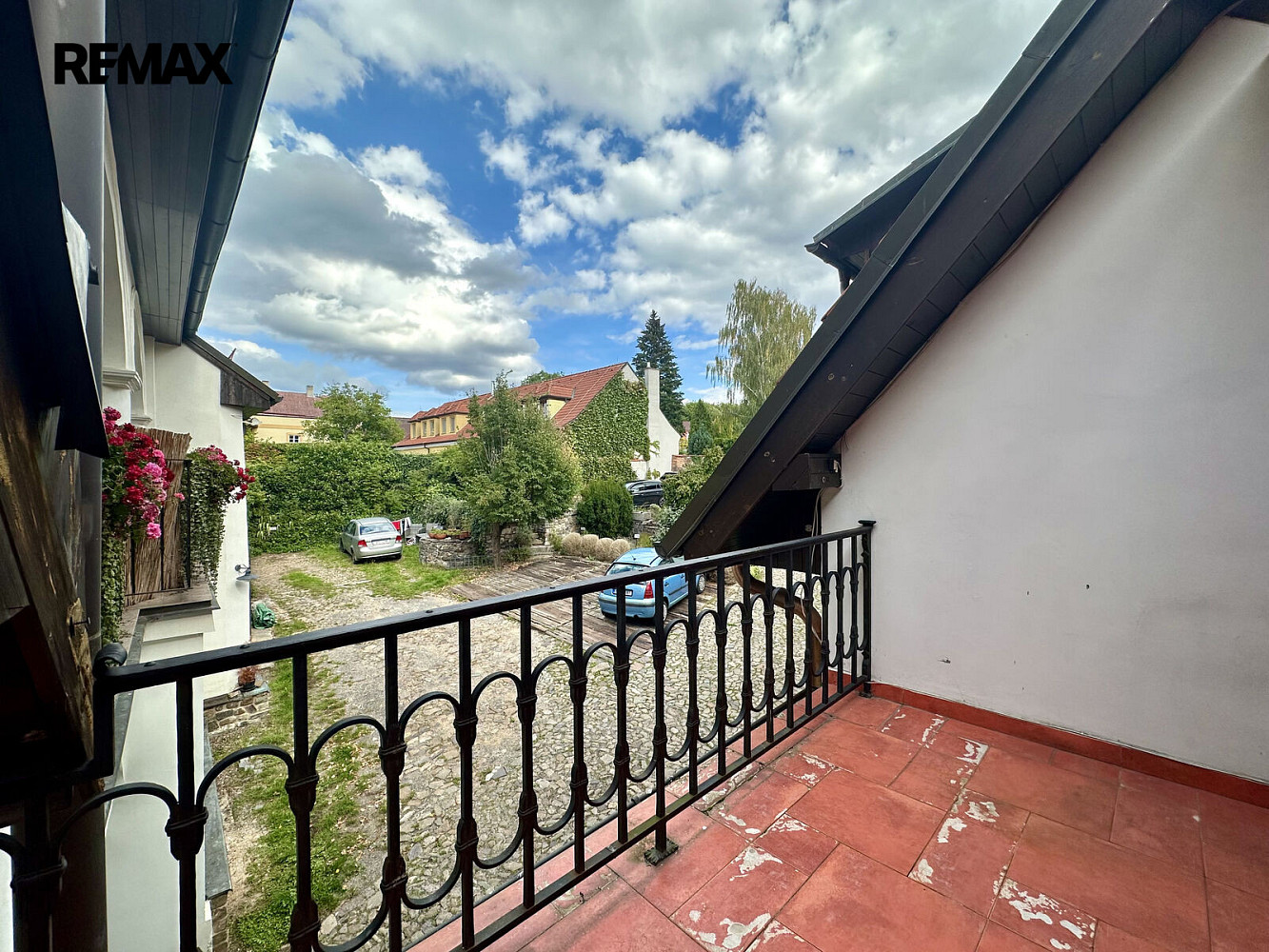 Pronájem bytu 2+kk 80 m² – fotografie 4