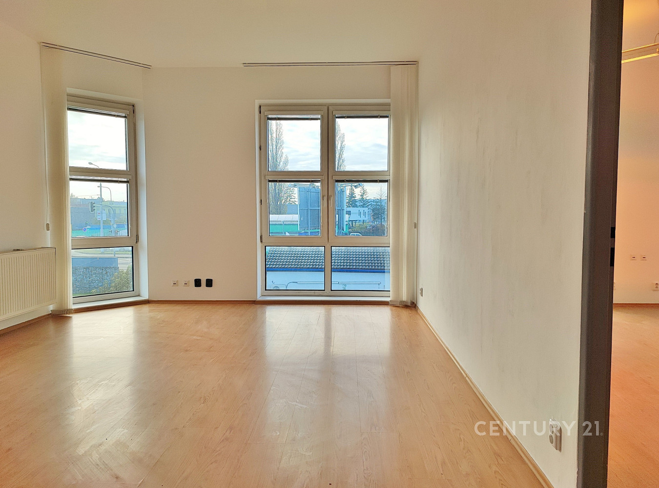 Pronájem kanceláře 46 m² – fotografie 2