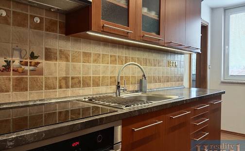 Pronájem bytu 3+1 64 m², 5. května, Pelhřimov