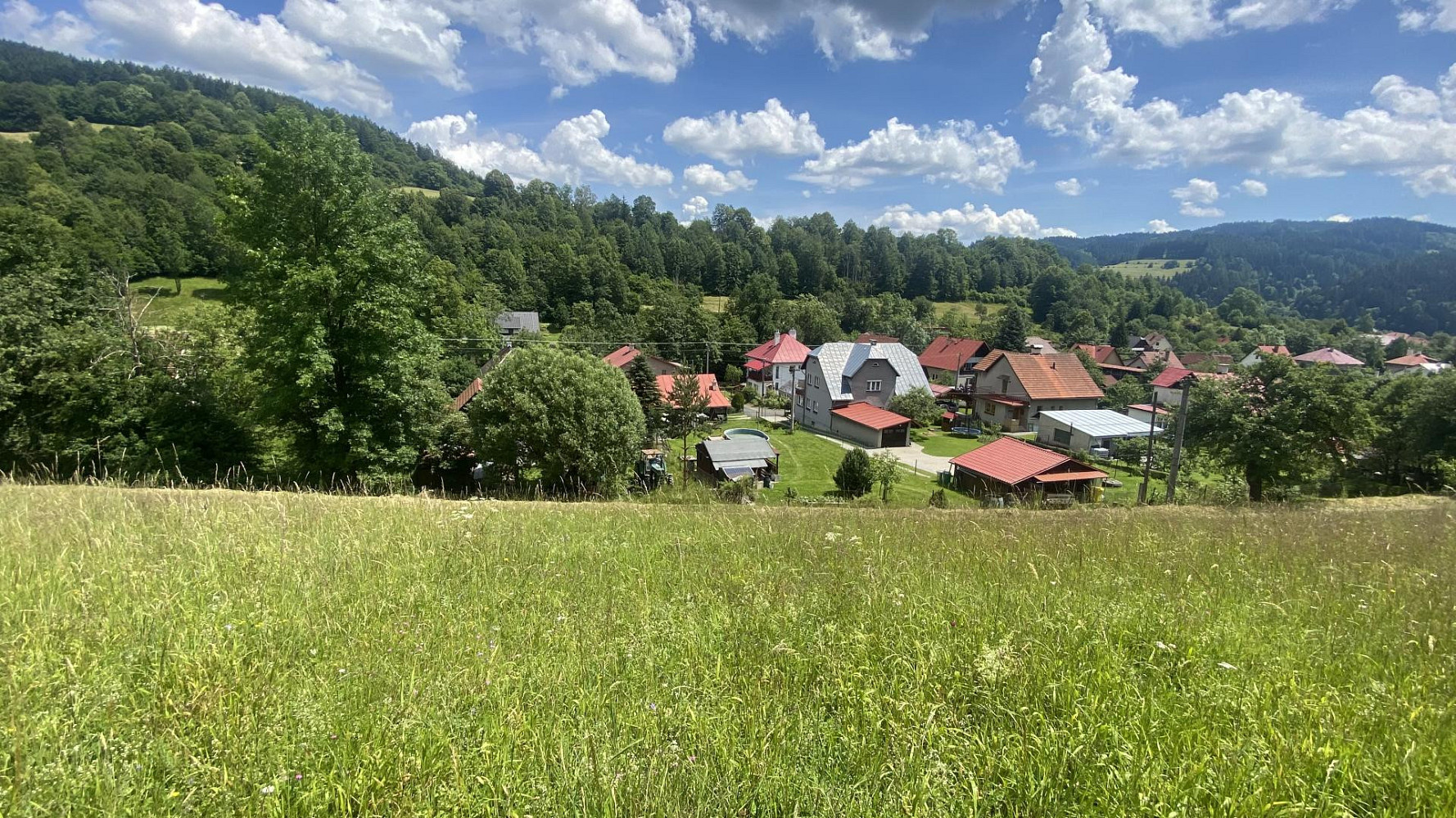 Prodej stavebního pozemku 1 053 m²
