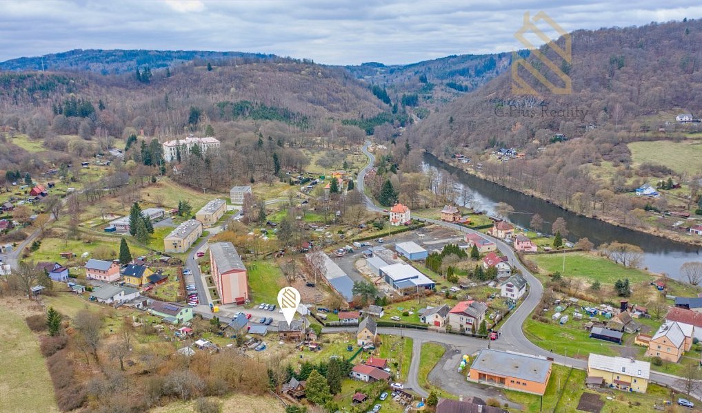 Prodej stavebního pozemku 778 m², Velichov – náhled fotky 11