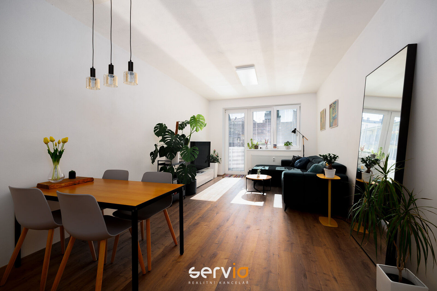Pronájem bytu 2+kk 56 m² – fotografie 2