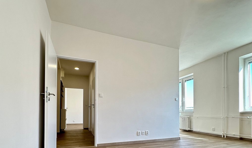 Pronájem bytu 2+1 56 m², Praha – náhled fotky 12
