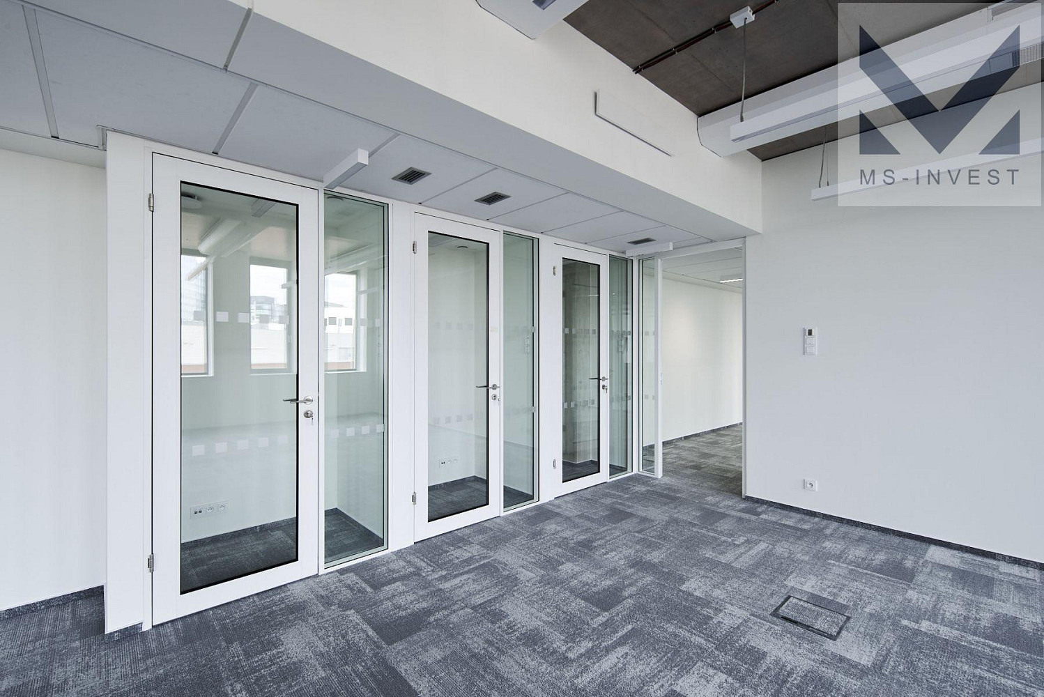 Pronájem kanceláře 257 m² — photo 5