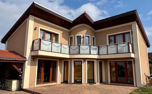 Prodej domu 156 m² s pozemkem 702 m², Babice, okres Praha-východ