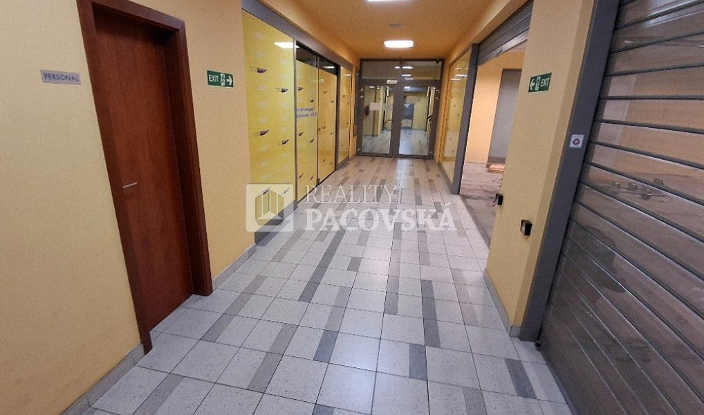 Pronájem obchodních prostor 688 m², Ústí nad Labem – náhled fotky 13