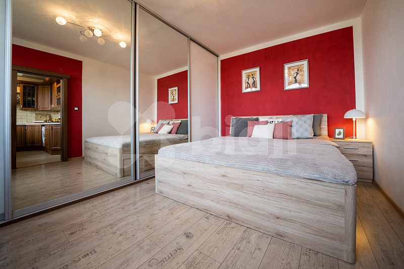 Pronájem bytu 2+1 65 m² – pohled 6