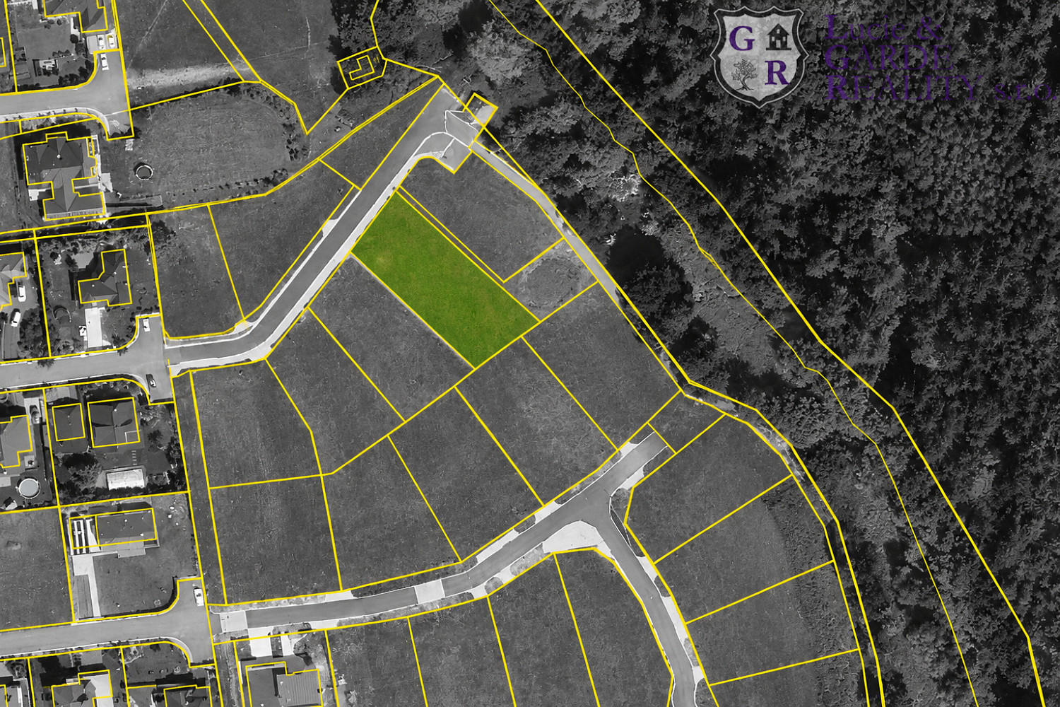 Prodej stavebního pozemku 975 m² – fotografie 4