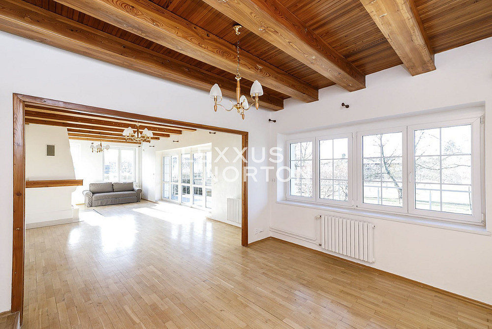 Pronájem domu 350 m² s pozemkem 534 m² – fotografie 5