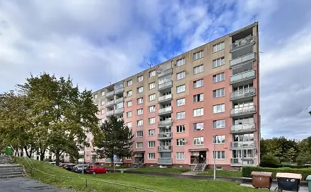 Pronájem bytu 2+1 61 m², náměstí 9. května, Chodov, okres Sokolov