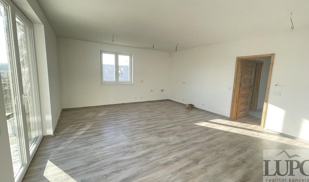 Prodej domu 128 m² s pozemkem 400 m², Postřižín – náhled fotky 9