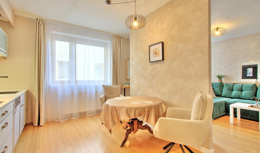 Pronájem bytu 1+kk 43 m², Dobřichovice – náhled fotky 6