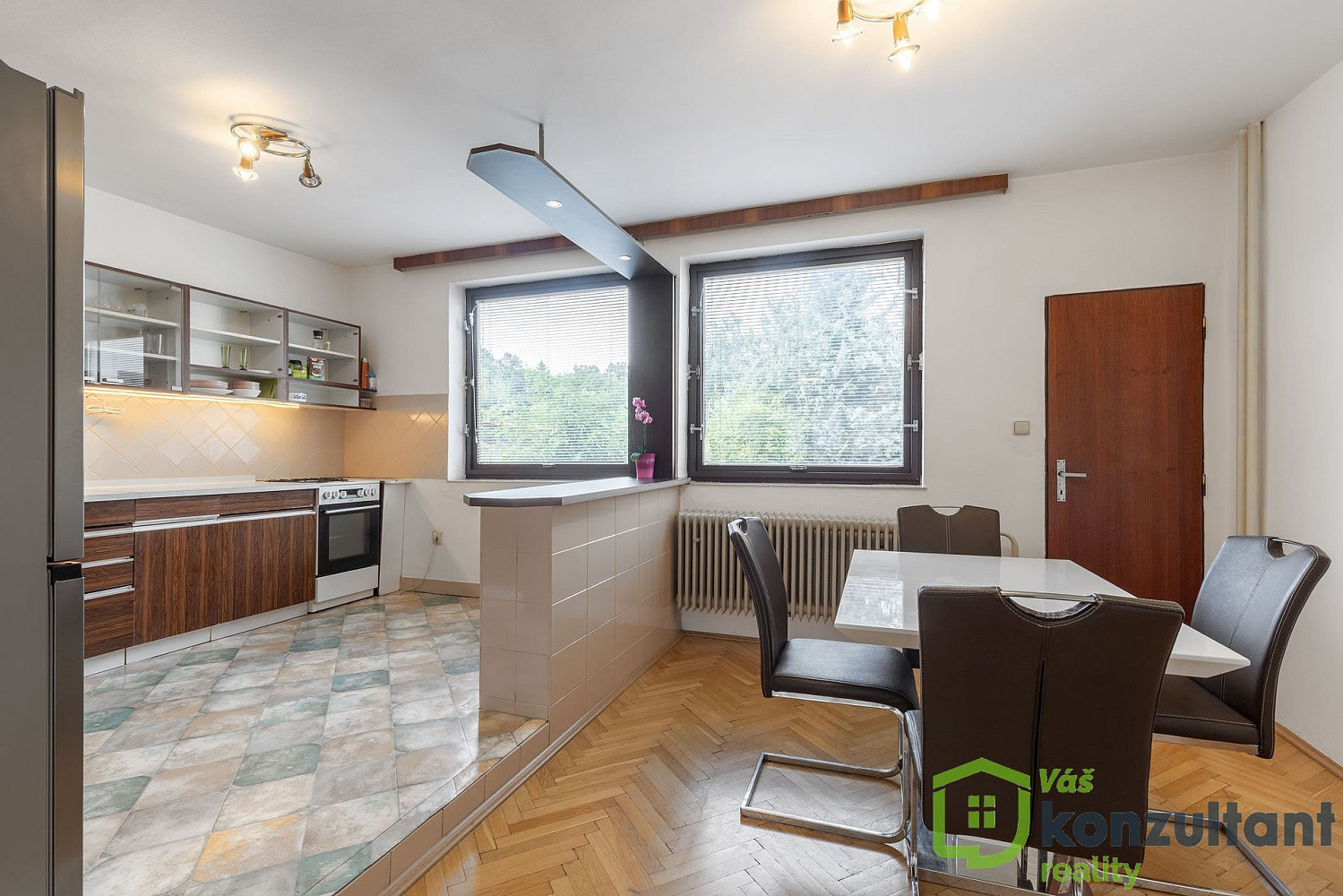 Prodej domu 313 m² s pozemkem 2 133 m² – fotografie 5