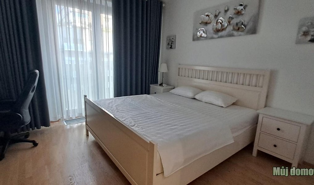 Pronájem bytu 2+1 79 m², Praha – náhled fotky 15