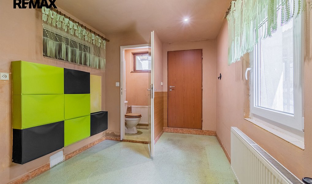 Prodej domu 186 m² s pozemkem 390 m², Břasy – náhled fotky 20