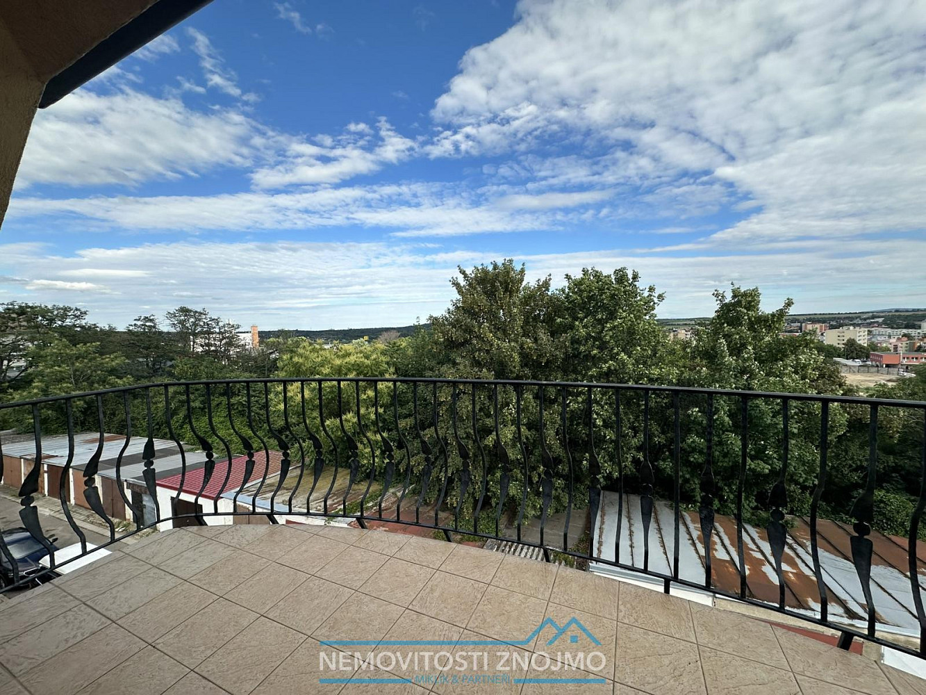Pronájem bytu 3+1 130 m² – fotografie 4