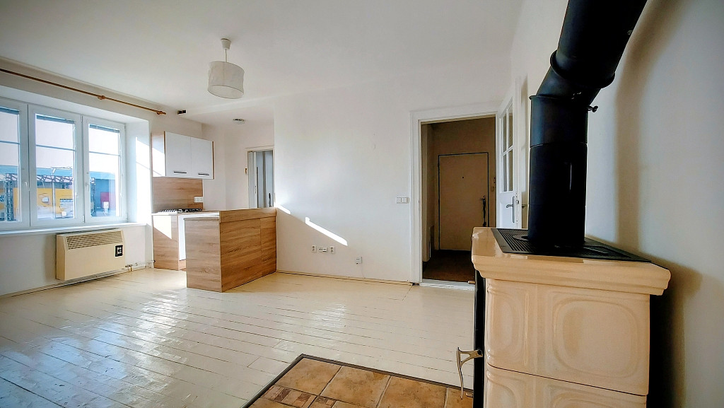 Pronájem bytu 3+kk 70 m² - Widok 2