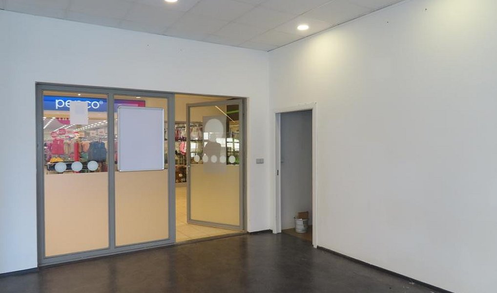 Pronájem obchodních prostor 55 m², Praha – náhled fotky 3