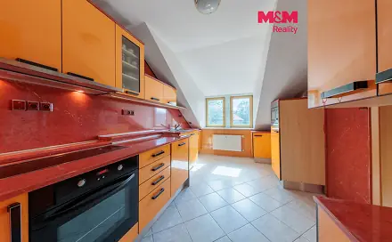 Prodej bytu 3+1 87 m², Masarykova, Ostrov, okres Karlovy Vary