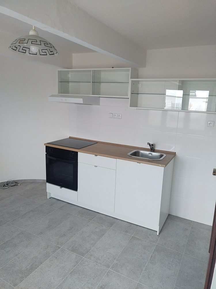 Pronájem bytu 2+kk 52 m² – fotografie 3