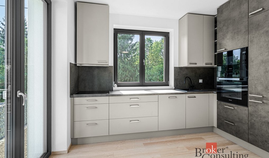Prodej domu 116 m² s pozemkem 202 m², Plzeň – náhled fotky 2