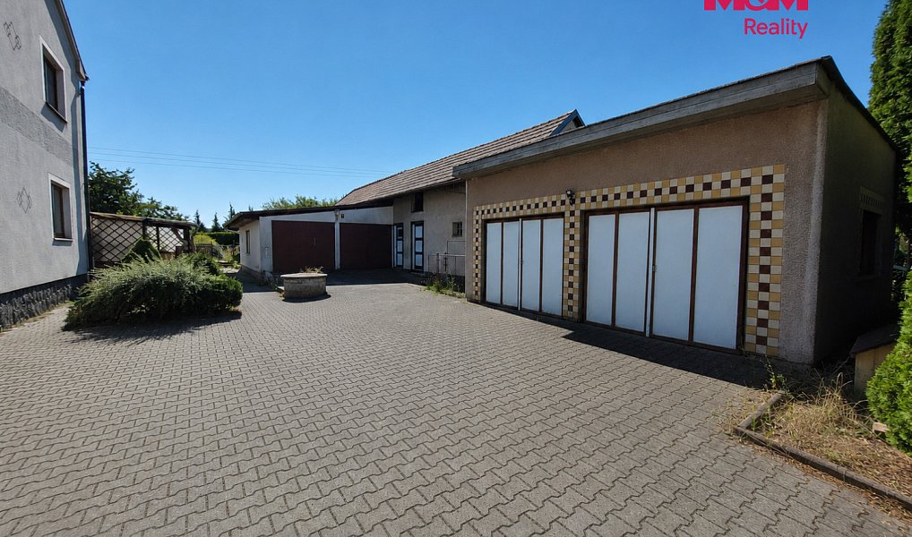Prodej domu 195 m² s pozemkem 1 797 m², Nasavrky – náhled fotky 23